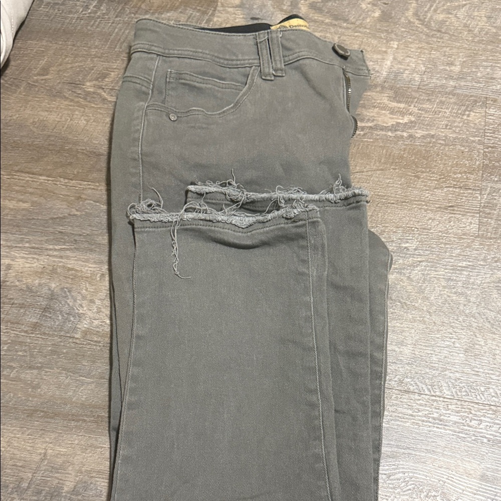 Grey Democracy Skinny Jeans with elastic waist band.